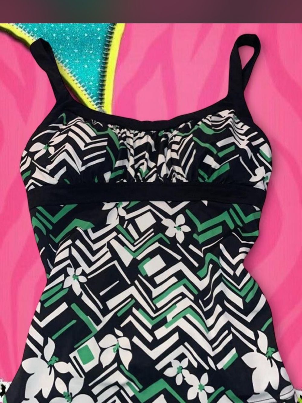 Caribbean Joe Black, White & Green Patterned Tankini Swim Top